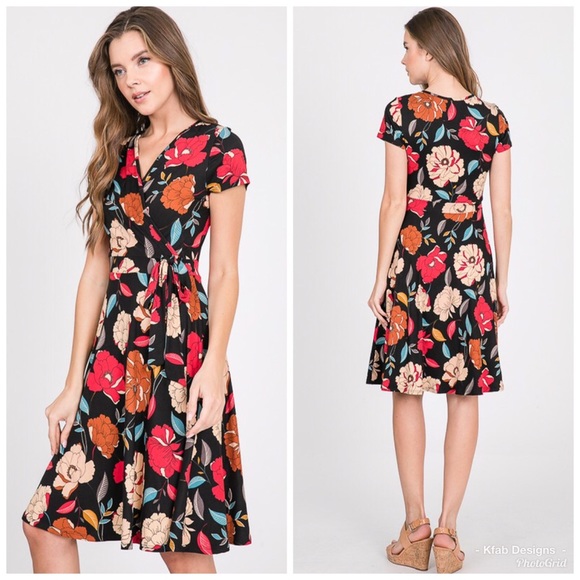 🌺LAST 2! Brushed Fabric Floral Midi Wrap Dress! - Picture 4 of 7